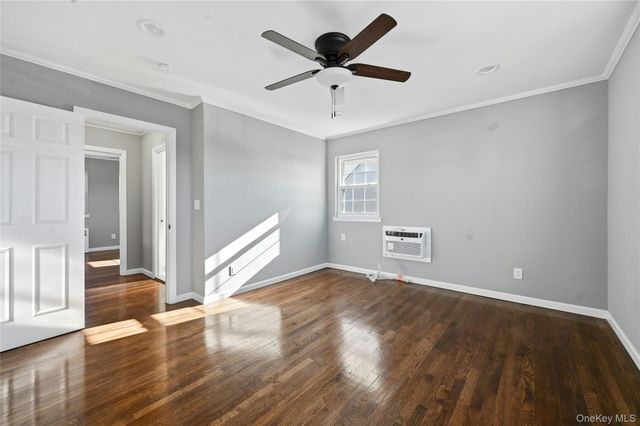 123 S Fordham Road, Hicksville, NY 11801