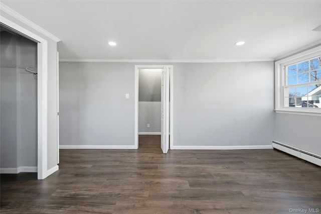 123 S Fordham Road, Hicksville, NY 11801