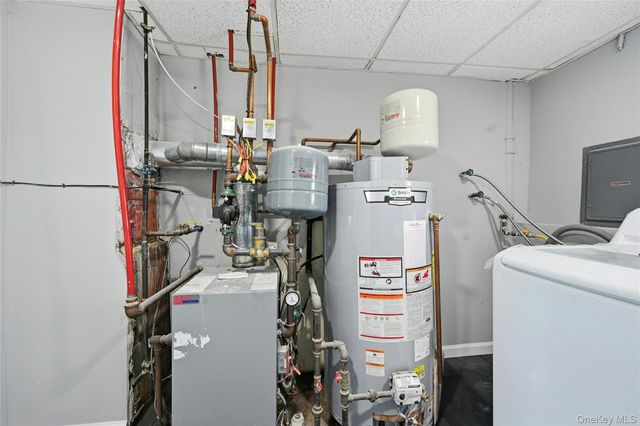 123 S Fordham Road, Hicksville, NY 11801