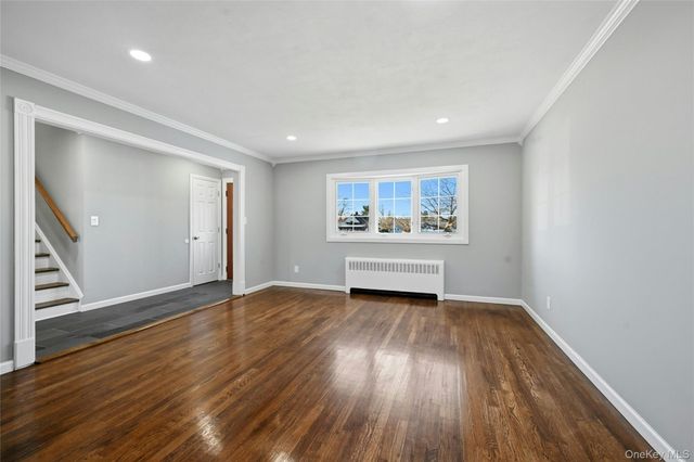 123 S Fordham Road, Hicksville, NY 11801