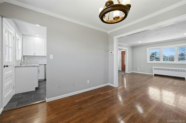 123 S Fordham Road, Hicksville, NY 11801