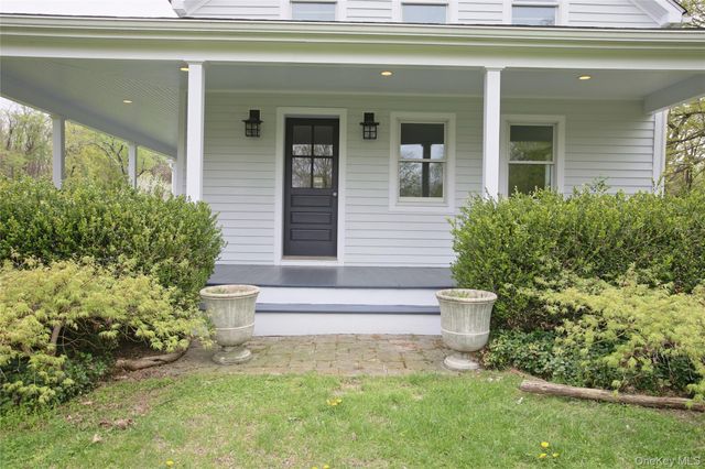 292 Mountain View Road, Rhinebeck, NY 12572