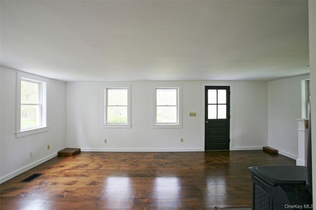 292 Mountain View Road, Rhinebeck, NY 12572
