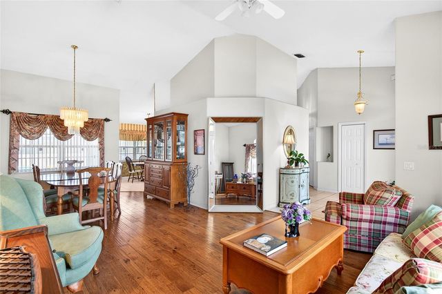 2910 SE 23RD AVENUE, Ocala, FL 34471