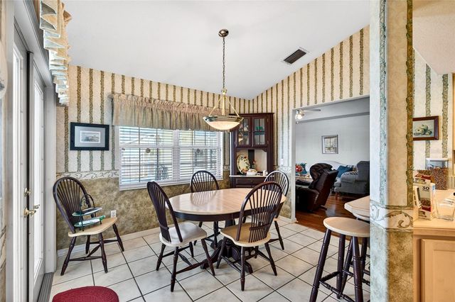 2910 SE 23RD AVENUE, Ocala, FL 34471