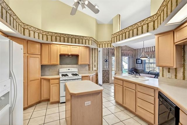 2910 SE 23RD AVENUE, Ocala, FL 34471