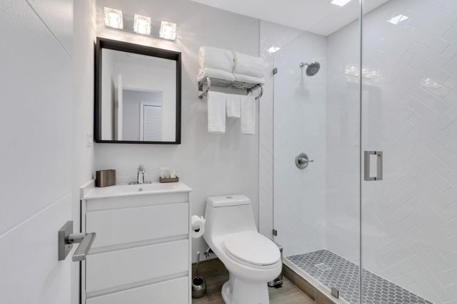 3218 SE 11TH Street A, Pompano Beach, FL 33062