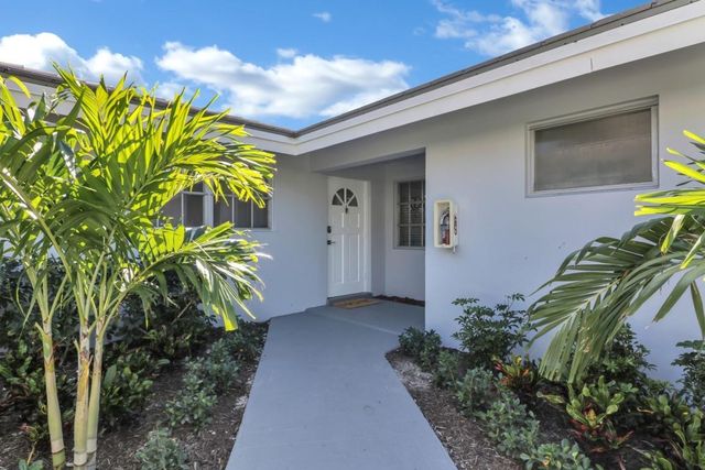 3218 SE 11TH Street A, Pompano Beach, FL 33062