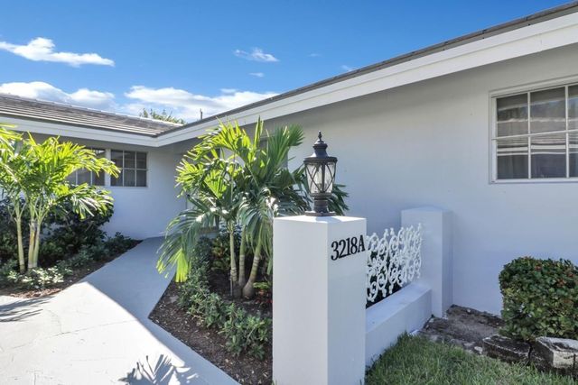 3218 SE 11TH Street A, Pompano Beach, FL 33062