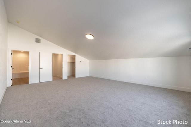 964 E STEEPLE CHASE RD, Hayden, ID 83835