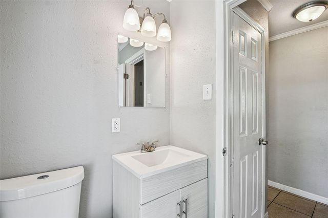 1507 W LE COMPTE DRIVE, Tampa, FL 33604