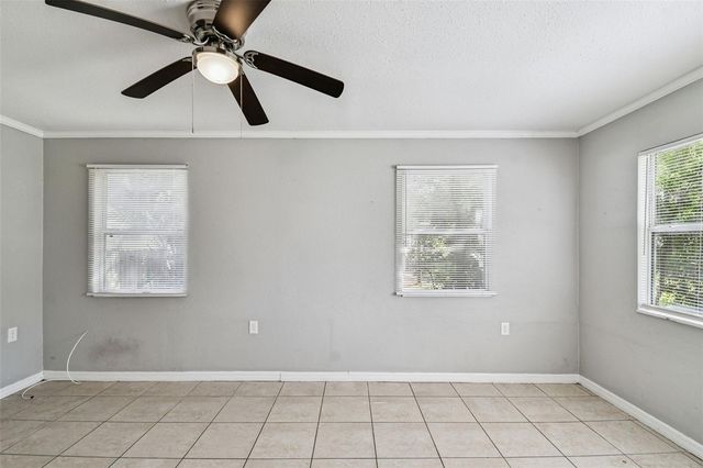 1507 W LE COMPTE DRIVE, Tampa, FL 33604