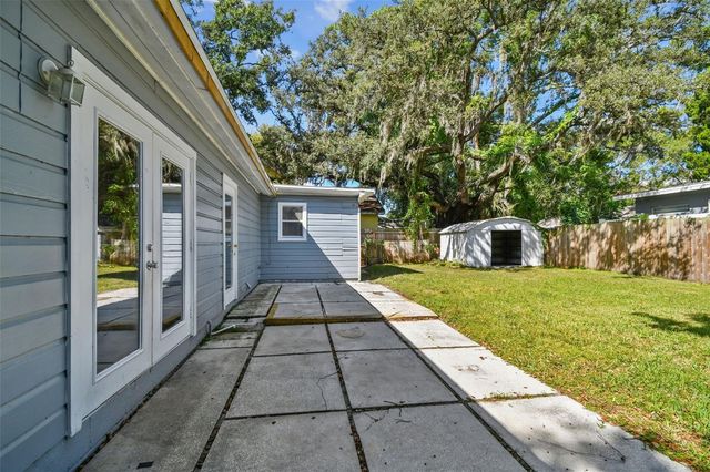1507 W LE COMPTE DRIVE, Tampa, FL 33604