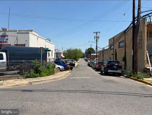3815 BUNKER HILL RD, Brentwood, MD 20722