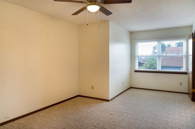 9604 E 25th Place, Tulsa, OK 74129