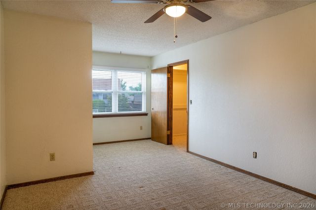 9604 E 25th Place, Tulsa, OK 74129