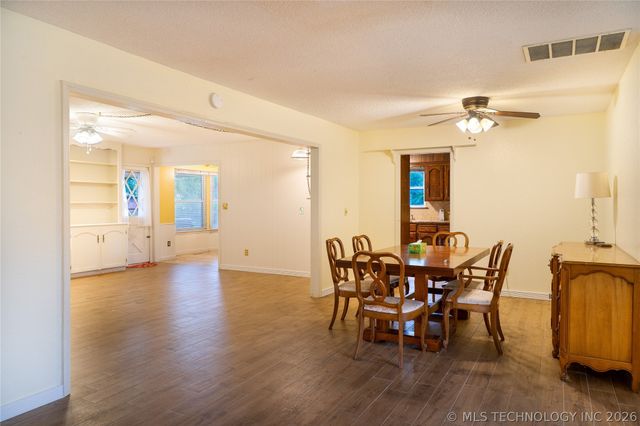 9604 E 25th Place, Tulsa, OK 74129