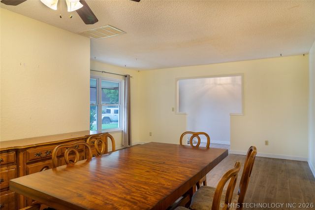 9604 E 25th Place, Tulsa, OK 74129