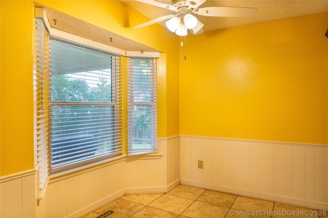 9604 E 25th Place, Tulsa, OK 74129