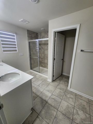 1459 Arcadia Drive, Milford Charter Township, MI 48381