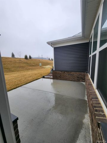 1459 Arcadia Drive, Milford Charter Township, MI 48381