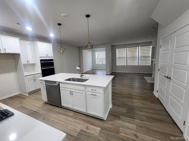 1459 Arcadia Drive, Milford Charter Township, MI 48381