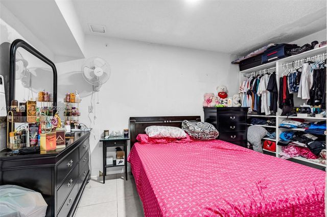 941 SW 31st Ct, Miami, FL 33135