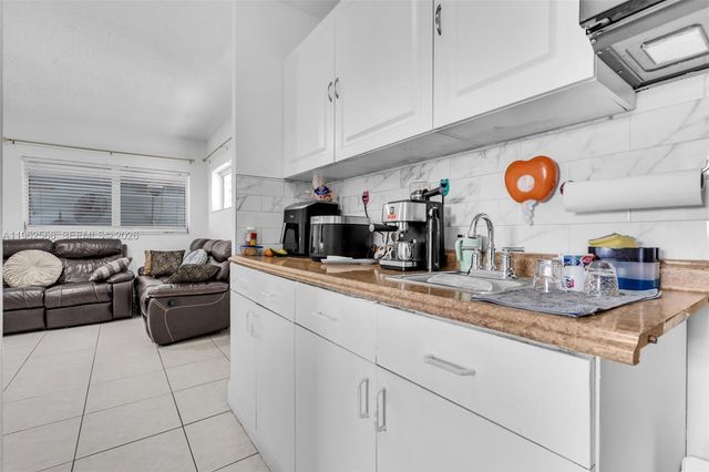 941 SW 31st Ct, Miami, FL 33135