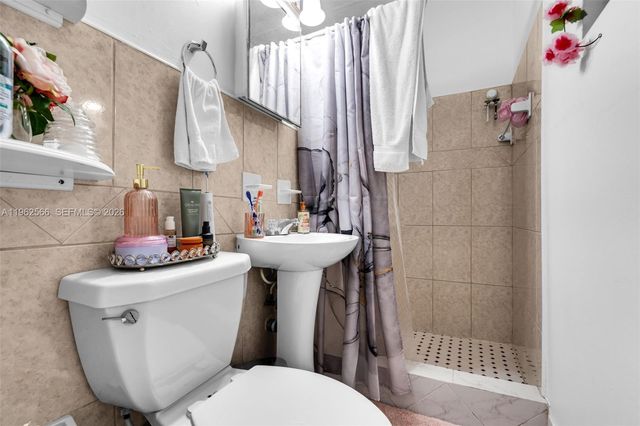 941 SW 31st Ct, Miami, FL 33135