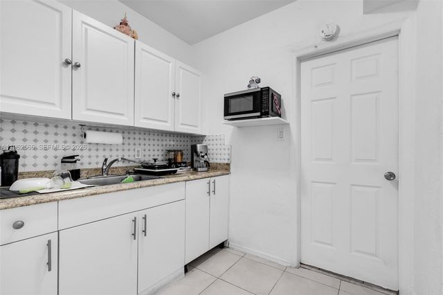 941 SW 31st Ct, Miami, FL 33135