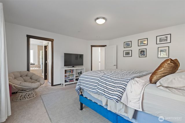 2744 S 120th Place, Burien, WA 98168