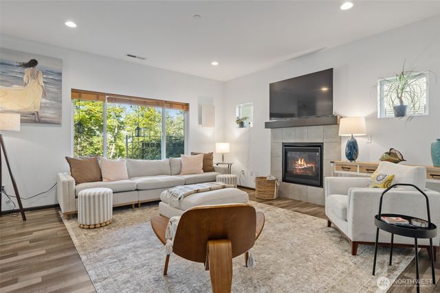 2744 S 120th Place, Burien, WA 98168