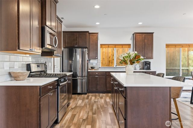 2744 S 120th Place, Burien, WA 98168