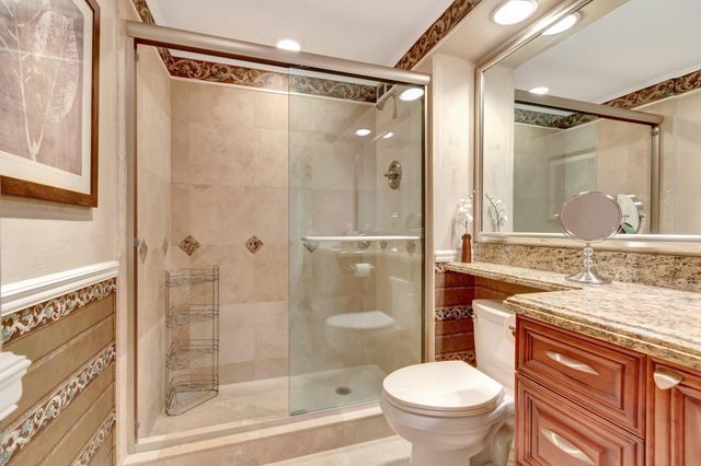 200 Macfarlane Drive N-305, Delray Beach, FL 33483