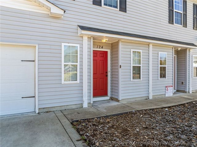 124 Sherman Court, Raeford, NC 28376