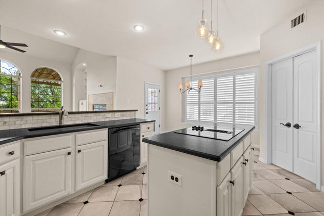 10100 Scull Creek DR, Austin, TX 78730