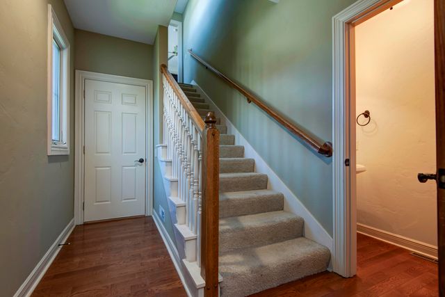 879 E Westchester Drive, Springfield, MO 65810