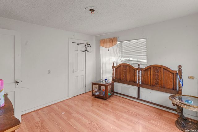 918 CECILIA ST, San Antonio, TX 78207