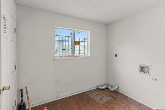 918 CECILIA ST, San Antonio, TX 78207