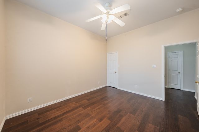 2306 Bear Run Road, Arlington, TX 76001