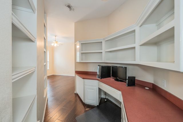 2306 Bear Run Road, Arlington, TX 76001