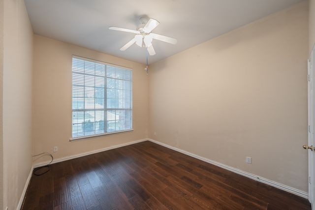 2306 Bear Run Road, Arlington, TX 76001