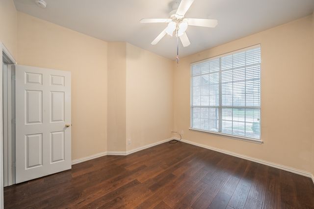 2306 Bear Run Road, Arlington, TX 76001