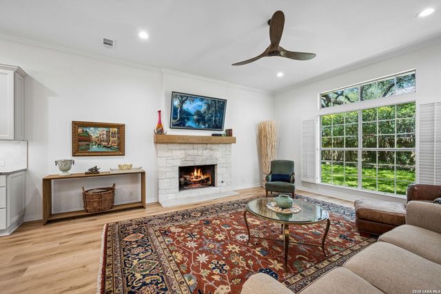10 Inwood Knoll, San Antonio, TX 78248