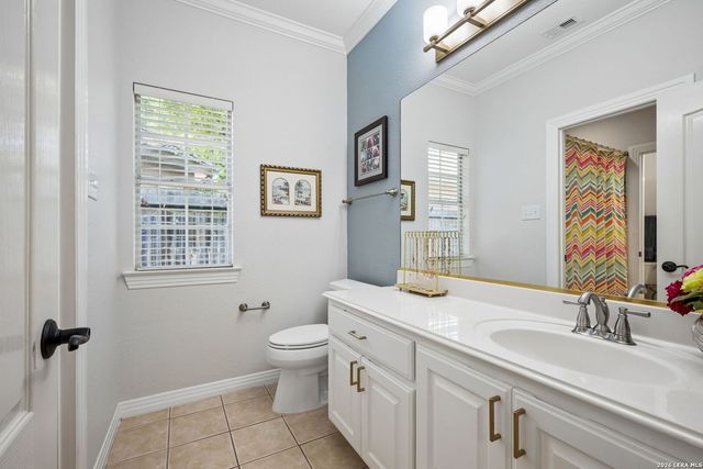 10 Inwood Knoll, San Antonio, TX 78248