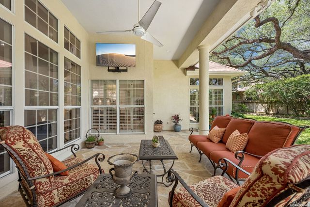 10 Inwood Knoll, San Antonio, TX 78248