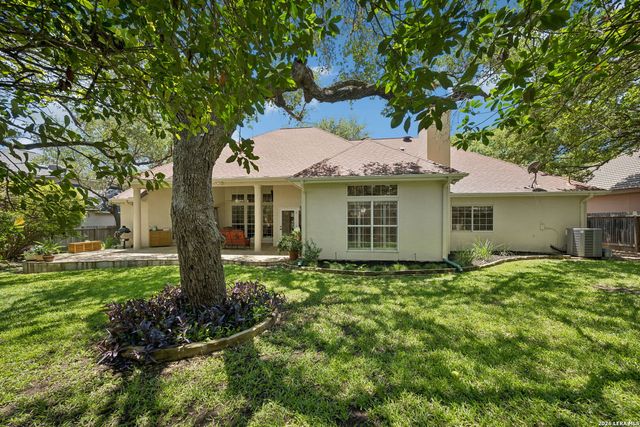 10 Inwood Knoll, San Antonio, TX 78248