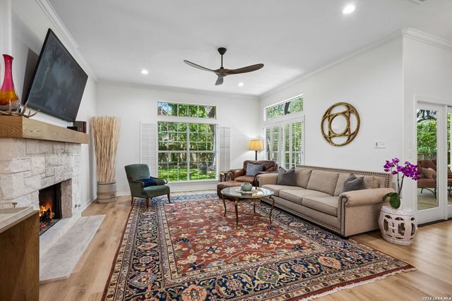 10 Inwood Knoll, San Antonio, TX 78248