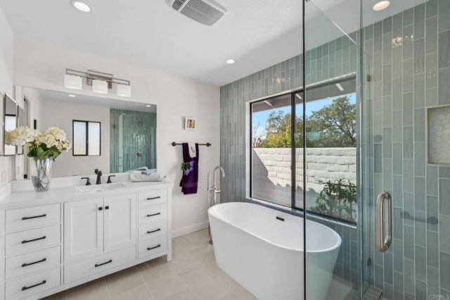 2918 Los Campos Drive, Fallbrook, CA 92028
