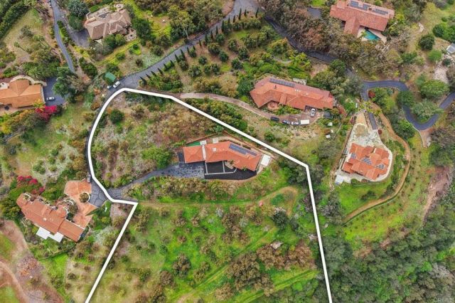 2918 Los Campos Drive, Fallbrook, CA 92028